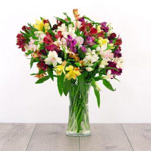 Alstroemeria in a vase, send flowers in Nairobi, flower delivery in Nairobi, romantic flowers for her, good flowers for her
