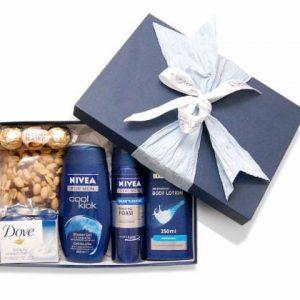 Hamper for men, gift basket ideas, Nivea set nuts & chocolate hamper, presents for men, Christmas gifts for men