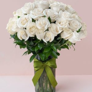 white roses for sympathy, white roses in a vase, flowers for condolences, sympathy flowers near you, Fuzzy & Fluff gifts