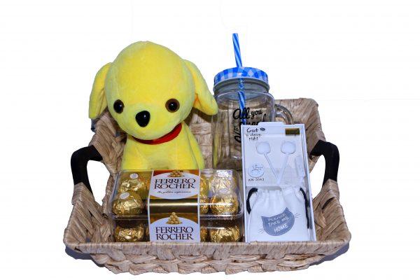Romantic gift hampers ideas, romantic gifts for her, gift hampers, shop gifts for her online, online gift shop in Kenya