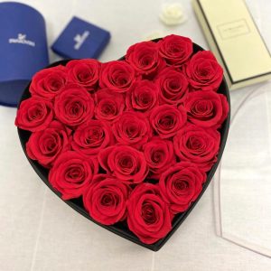 Nairobi flowers, romantic rose flowers for her, red rose flowers, heart shape rose bouquet, fresh flowers online delivery