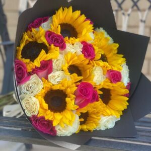 florists in Nairobi, pink and white roses, sunflowers, beautiful anniversary flowers gift, Fuzzy & Fluff Nairobi gift shop