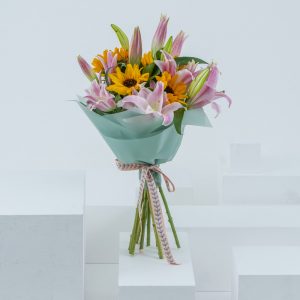 order lilies for her birthday, sunflowers & lilies, best flowers for mom and wife's birthday, flower delivery in Lavington. flower delivery in Nairobi