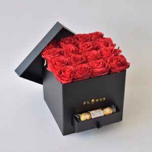 flowers Kenya, romantic birthday gift for girlfriend, box of roses chocolate, fresh flowers online delivery, valentines day roses & chocolate