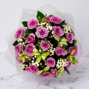 send congratulations flowers, roses for congratulations gift, congratulations gift for wife or mum, flower delivery in Nakuru
